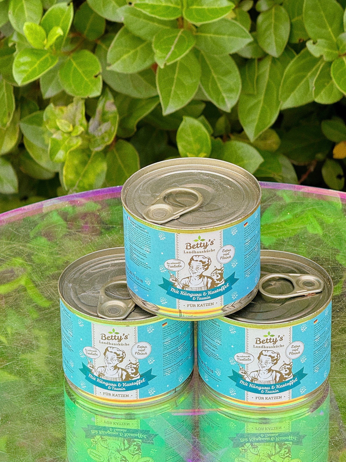 Betty's Canned Cat Food