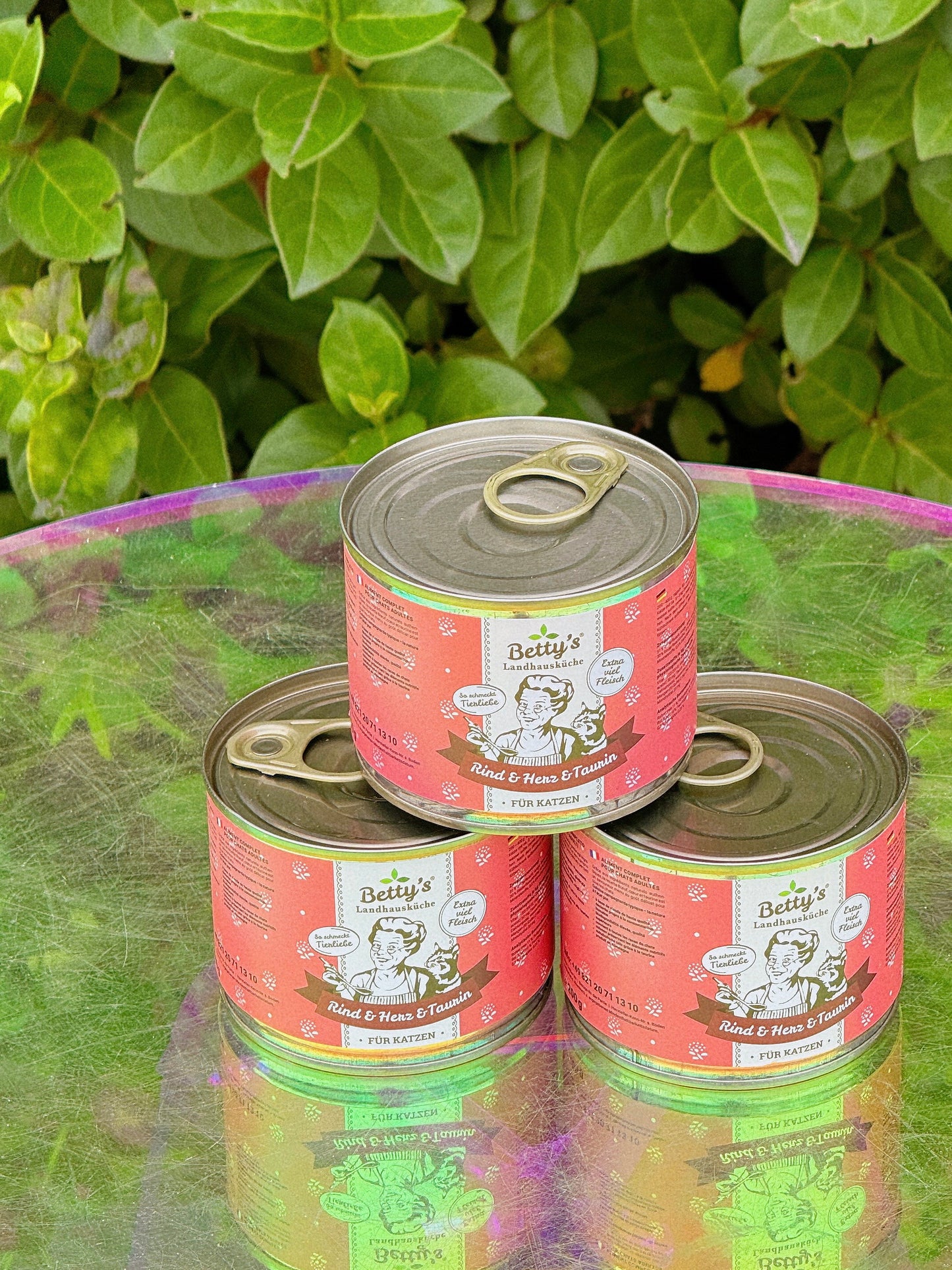 Betty's Canned Cat Food