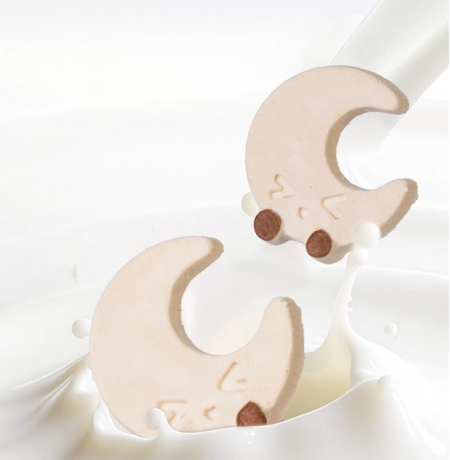 Moon-Shaped Chicken Freeze-Dried Cat Treats